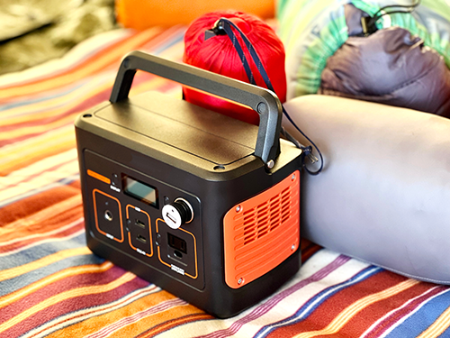 車中泊ポータブル電源