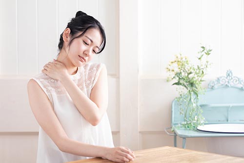女性肩こり